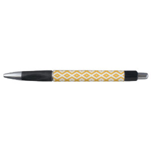 Sunny yellow and white diamond pattern
