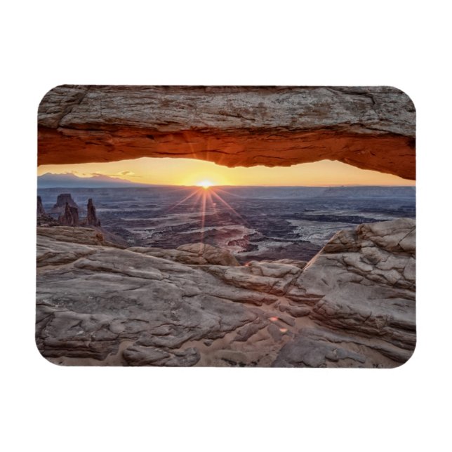 Sunrise at Mesa Arch, Canyonlands National Park Magnet (Horizontal)