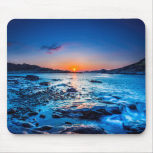 Sunrise Over Horizon At Seashore At Dawn Mouse Pad