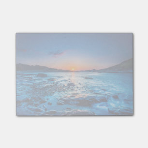 Sunrise Over Horizon At Seashore At Dawn Post-it Notes