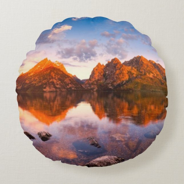 Sunrise Round Cushion (Front)