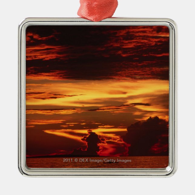 Sunset at sea metal tree decoration (Front)