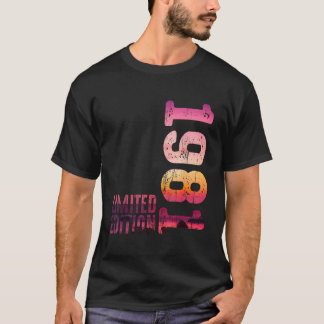 Sunset Beach Year 1981 Birth Vintage Since 1981 Re T-Shirt