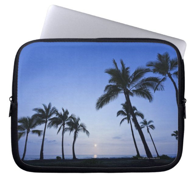 Sunset on Kahaluu Bay in Kona,Hawaii Laptop Sleeve (Front)