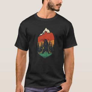 Sunset Outdoors Nature Hiking Bear Lover Funny Hik T-Shirt