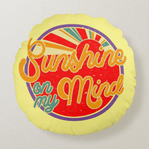 Sunshine On My Mind - fun retro summer Round Cushion