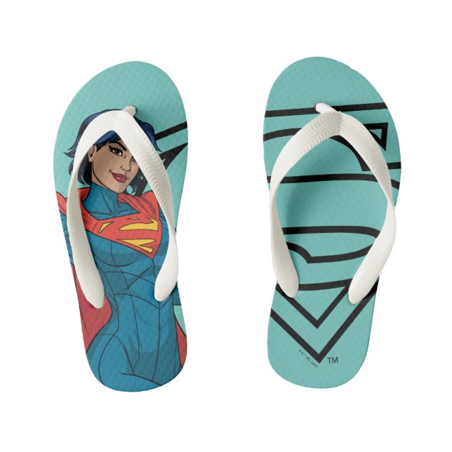 Supergirl Hovering in Blue Suit Kid's Thongs (Footbed)