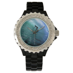 Surfing inside a green wave watch
