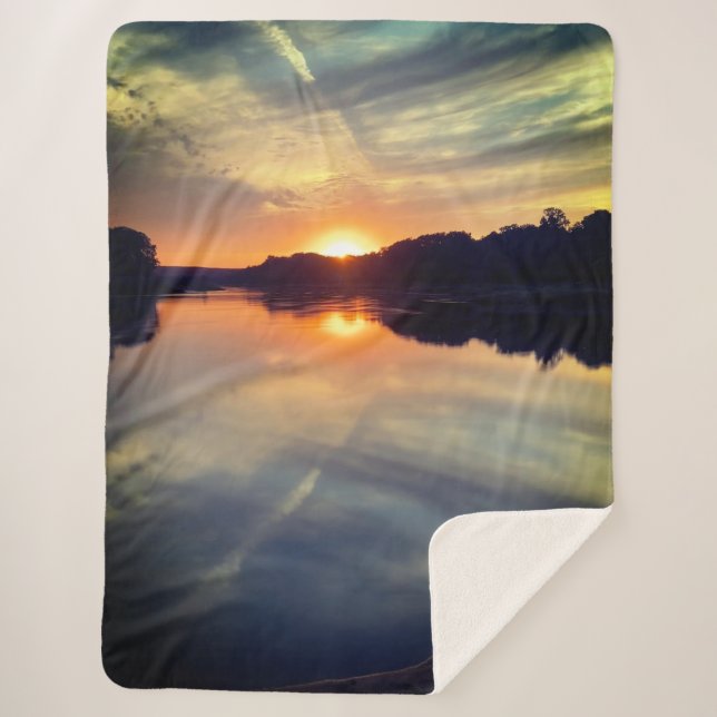 Susnet  sherpa blanket (Front)