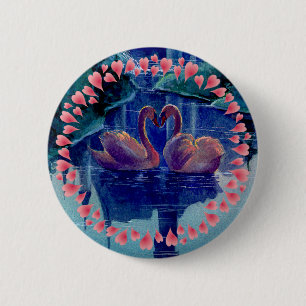 SWAN & HEARTS WREATH by SHARON SHARPE 6 Cm Round Badge