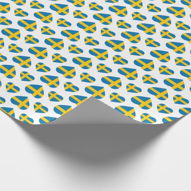 SWEDEN HEART SHAPE FLAG WRAPPING PAPER (Corner)