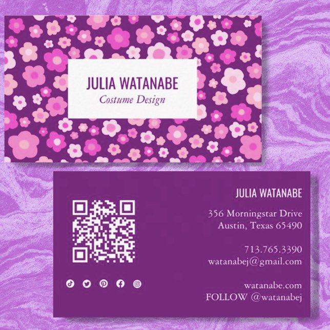 Sweet Daisies Floral QR Code Social Media Chic Business Card (Creator Uploaded)
