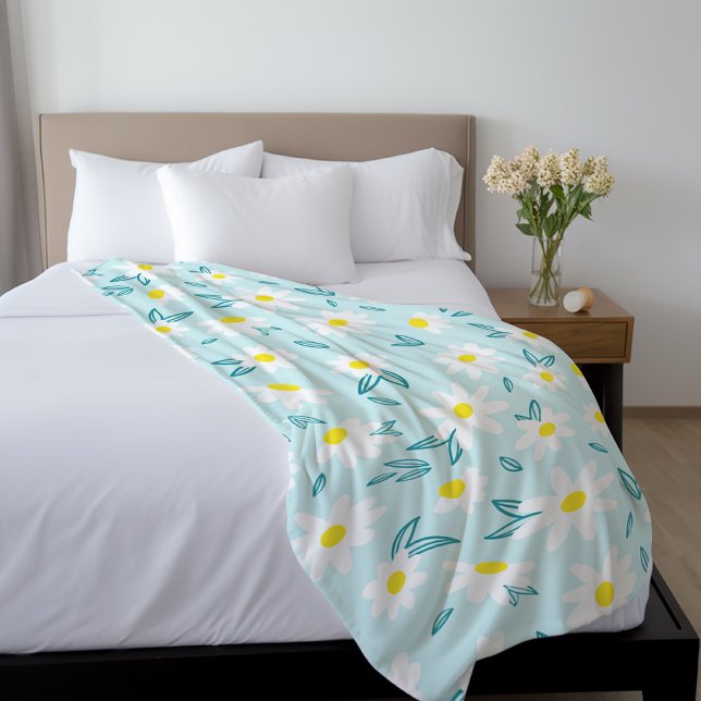 Sweet Daisies Pattern Fleece Blanket (Creator Uploaded)