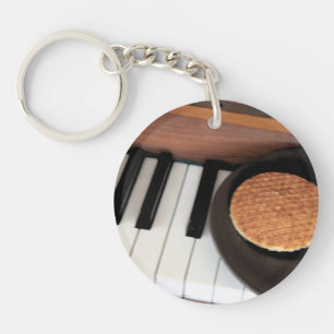 Sweet Harmony – Stroopwafel on Piano Key Holder Ring