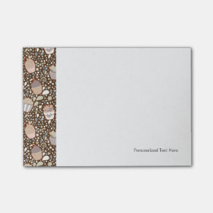 Sweet pattern made of tasty cupcakes post-it notes