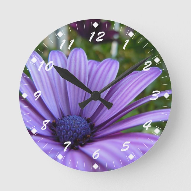 Sweet Purple Daisy Round Clock (Front)