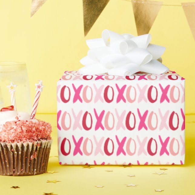 Sweet XOXO Pattern Wrapping Paper (Birthday Party)