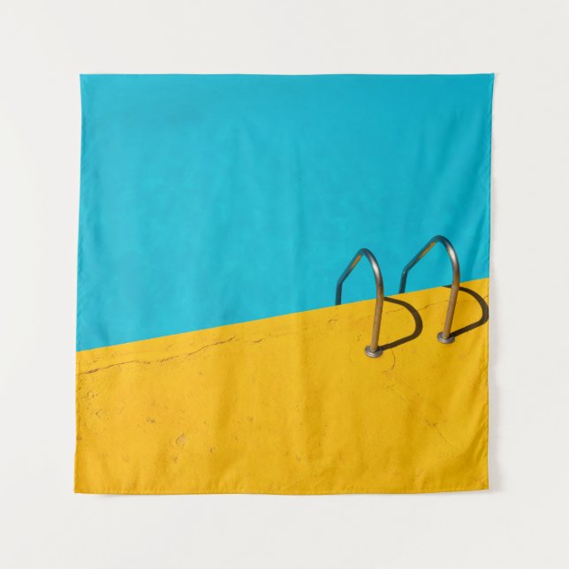 Swimming pool with stainless steel ladder tapestry (Front)