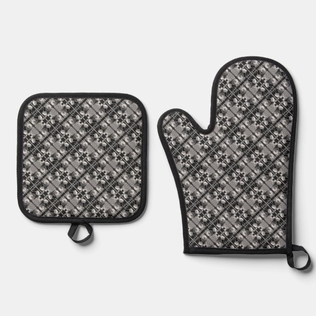 Symmetry Grey  Leaf Oven Mitt & Pot Holder Set (Front)