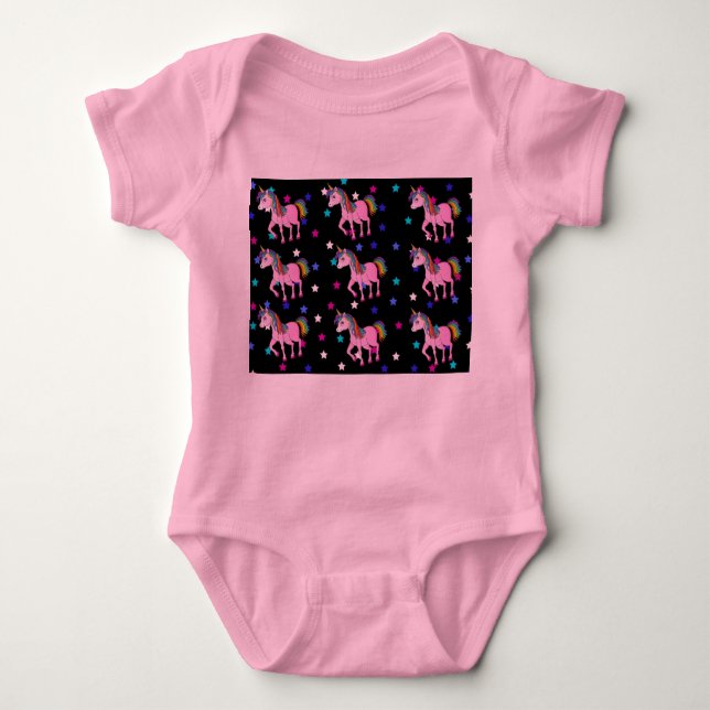 T-shirt for infants with an adorable design. baby bodysuit (Front)
