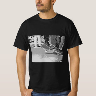 T-Shirt skateboard skate park graffiti black