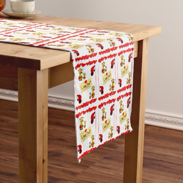 Tablecloth Runner Valentines Giraffe (In Situ)