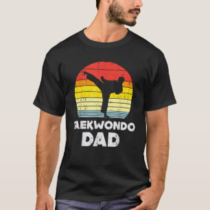 Taekwondo Dad Sunset Retro Korean Martial Arts Men T-Shirt