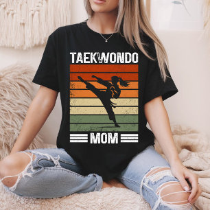 Taekwondo Mum Retro Martial Arts Mum Gift T-Shirt