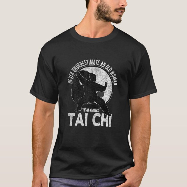 Tai Chi Grandma Yin Yang Martial Arts Taiji Retro  T-Shirt (Front)