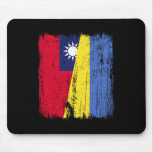 Taiwan Ukraine Half Flag Taiwanese Ukrainian Herit Mouse Pad