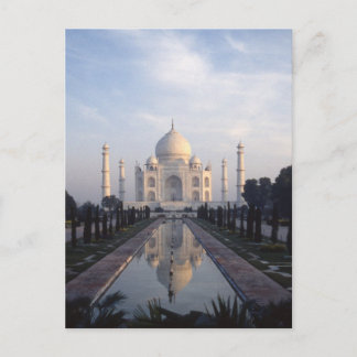 Taj Mahal Reflection in Agra, Uttar Pradesh, India Postcard