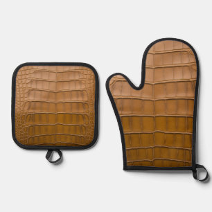 Tan Alligator Pattern Home Decor Oven Mitt & Pot Holder Set