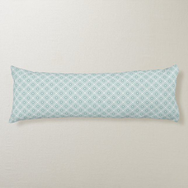 Tangled Lattice Pattern Body Cushion (Front)