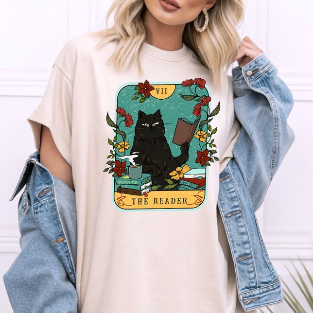 Tarot Aesthetic Funny Cat The Reader Booklover T-Shirt (Creator Uploaded)