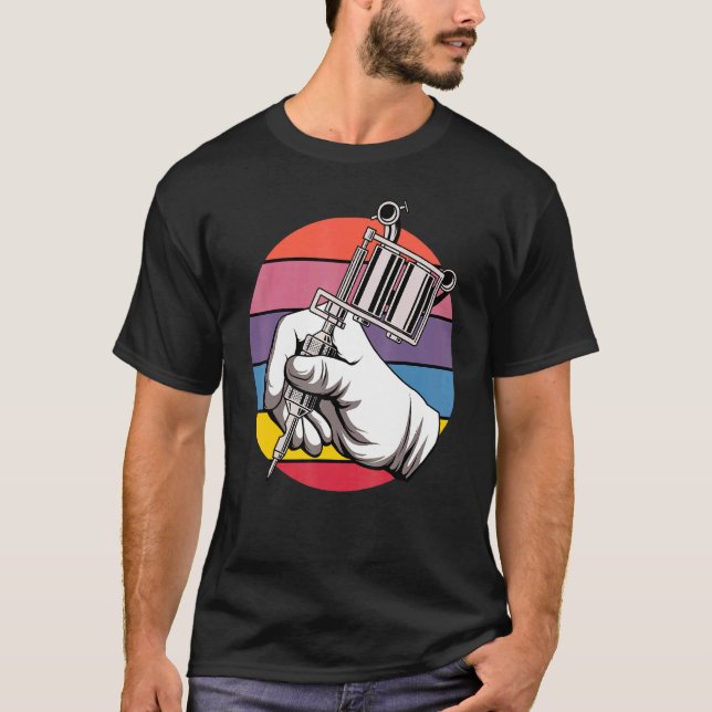 Tattoo Machine Retro Artist Tattooist Tattooed Pig T-Shirt (Front)