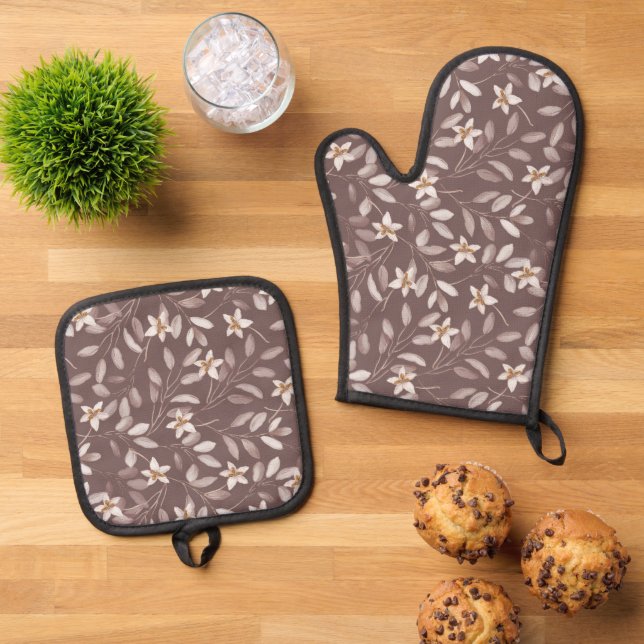 Taupe Botanical Eucalyptus Floral Oven Mitt & Pot Holder Set (Top Down)