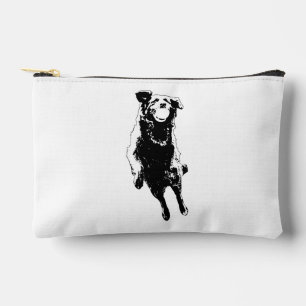 Taut tail curve accessory pouch