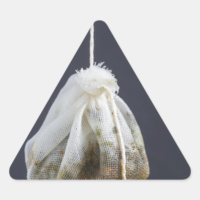 Tea bag is hung in a cup triangle sticker (Front)