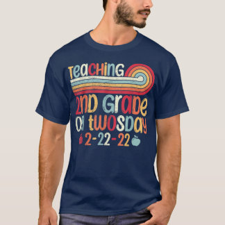 Teaching 2nd Grade On Twosday 2222022 Vintage 6470 T-Shirt