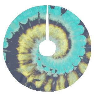 Teal Spiral: Grunge Hippie Texture. Brushed Polyester Tree Skirt