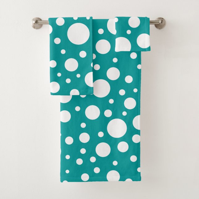 Teal Spots Bath Towel Set (Insitu)