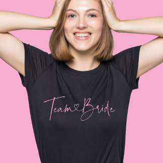 Team Bride Pink Script Heart Wedding Party T-Shirt