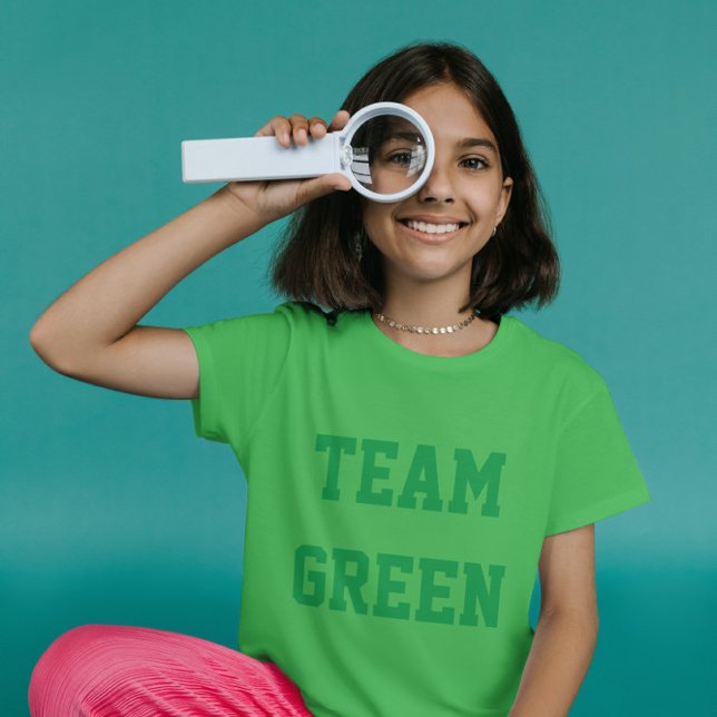 Team Green    T-Shirt (Creator Uploaded)