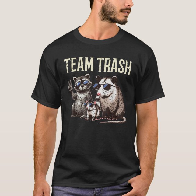 Team Trash Raccoon Opossum Skunk Funny Possum Men  T-Shirt (Front)