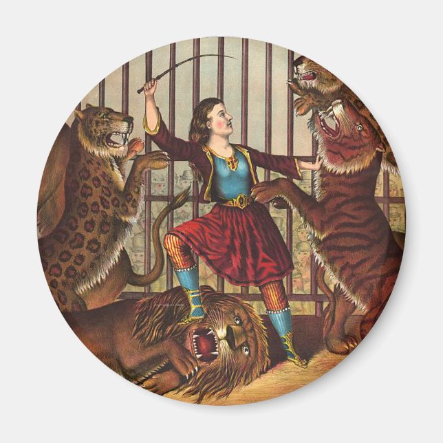 TEE Lion Queen Magnet (Front)