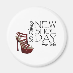 TEE New Shoe Day Magnet