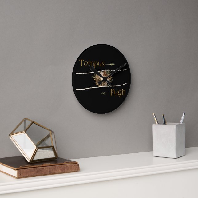 Tempus fugit round clock (Office)