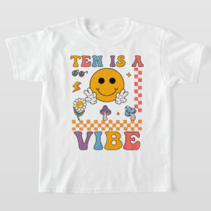 Ten Is A Vibe Retro Smile 10 Year Old 10th Birthda T-Shirt