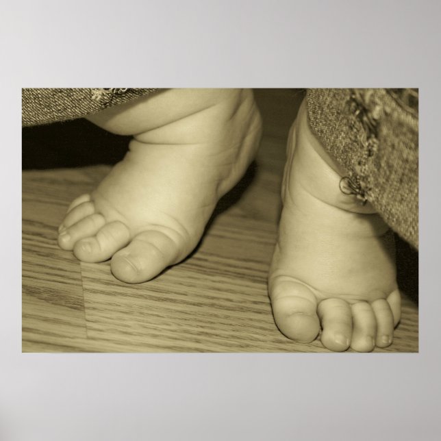 Ten Tiny Toes Poster (Front)