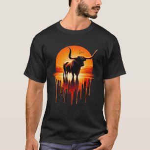 Texas Longhorn Dripping Sunset Vintage BullT-Shirt T-Shirt
